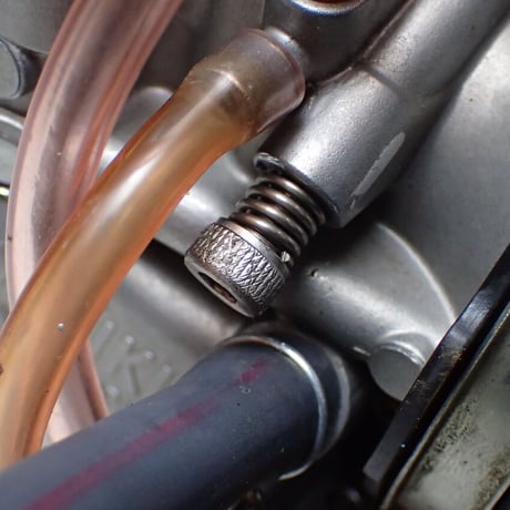 MIKUNI  TMX キャブレター用　可変アイドルスクリュー