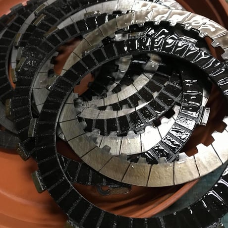 クラッチプレート溝切り面出し加工 及び フリクションディスクセットアップ　(車種問わず)