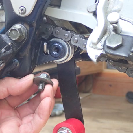 YAMAHA セロー225用 チェーンテンショナー