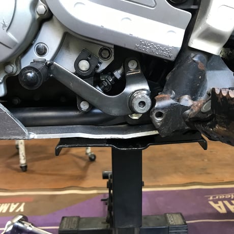 SPシフトペダルブラケット セロー250(海外XT250 05~)トリッカー(XG250)XT250X 用