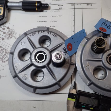 YAMAHA YZF-R25/R3. MT-25/03用クラッチスプリングリテーナー