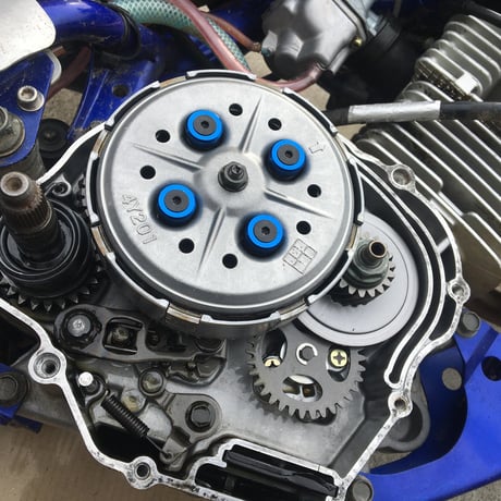 SCORPA TY-S125F(SY125F).YAMAHA TT-R125.TZR125.RZ125等用クラッチスプリングリテーナー
