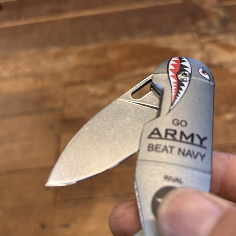 日本限定TAC-FORCE 【ARMY】【NAVY】シャークボムナイフ | アウトドア