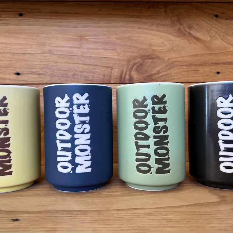 エンボス湯呑み 縦ロゴOUTDOOR MONSTER CTマーク | アウトドア
