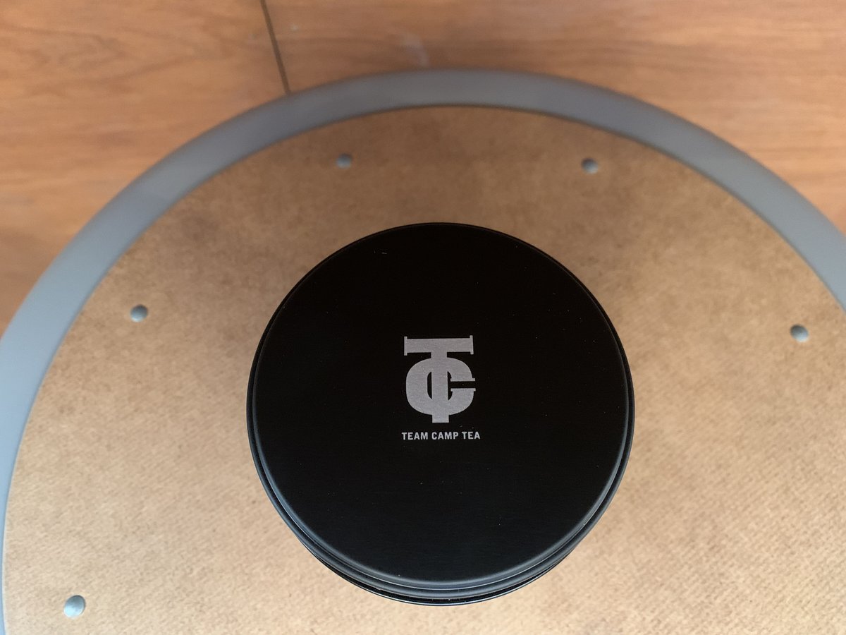 TEA BOY ブラック茶缶【お茶迷彩】 BLACK | アウトドアモンスター