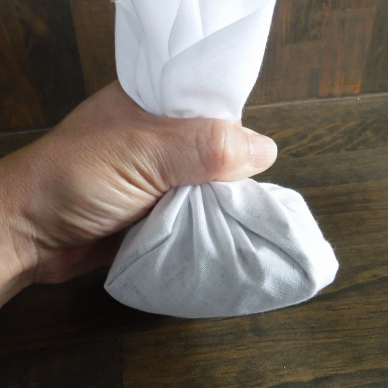 自然療法初体験セット：小石の温石＆目元砂枕・ミニ砂枕セット