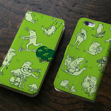 スマホケース　カエルだらけ（あまがえる）