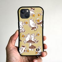 グリップiPhoneケース　猫とカエルが乾杯（イエローグレー）