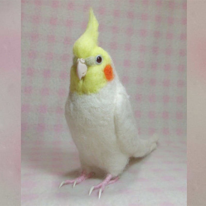 受注作成品】 オカメインコ ルチノ－（濃赤目）羊毛フィギュア リアル