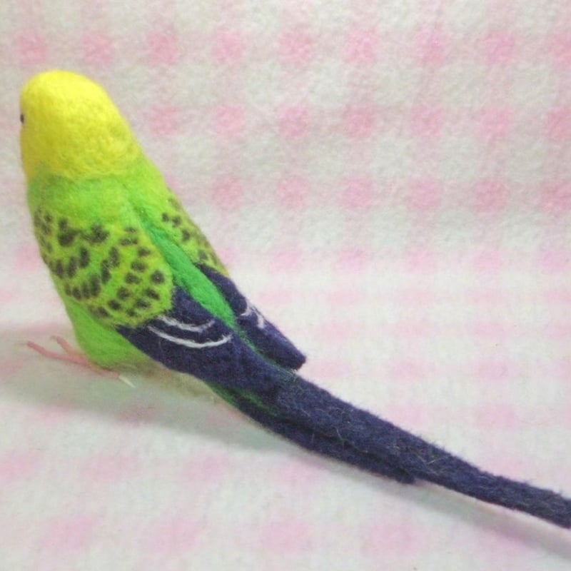 受注作成品】セキセイインコ グリーンオパ－リン 羊毛フィギュア