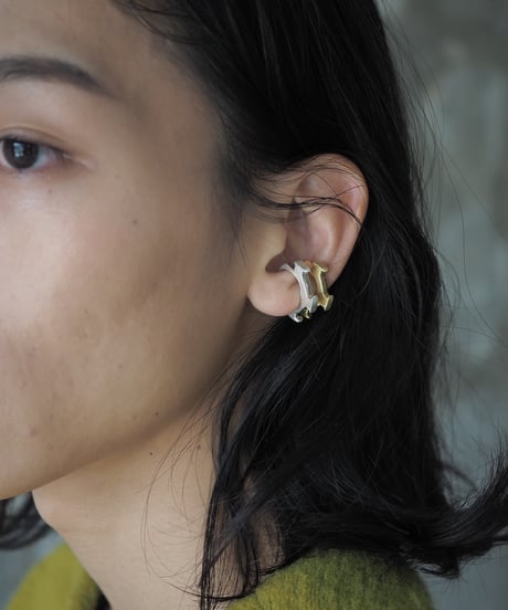 TOU earcuff -brass-