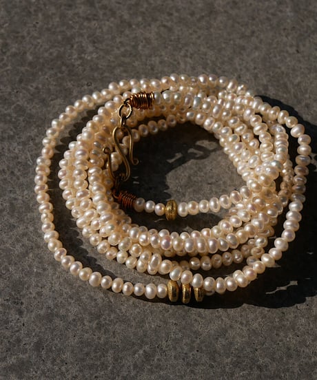 SP long pearl necklace