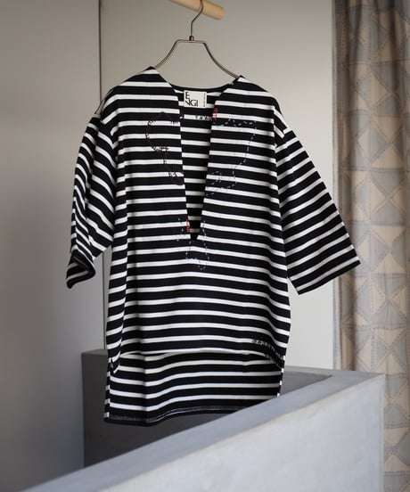 transit boder Tee -black-