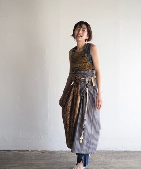 lots of gathers skirt -02