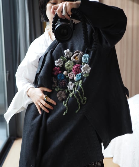 flower appliqué gentle JK BLACK CHECK