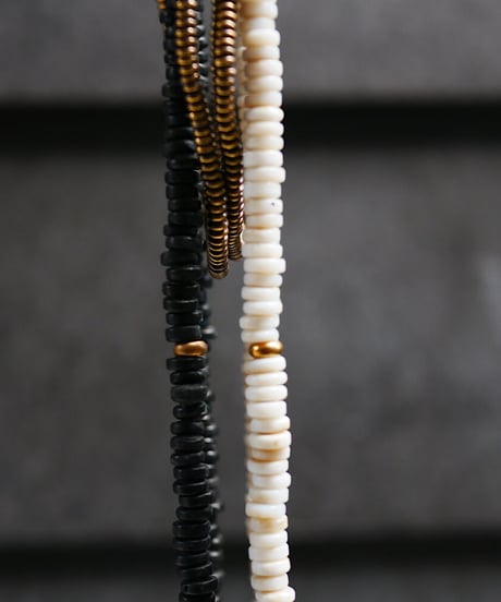 seeds double necklace MONO -black-