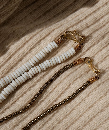 seeds double necklace MONO -ecru-