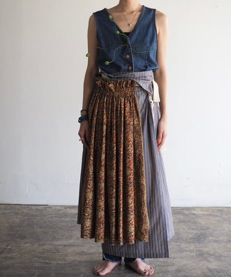 lots of gathers skirt -02