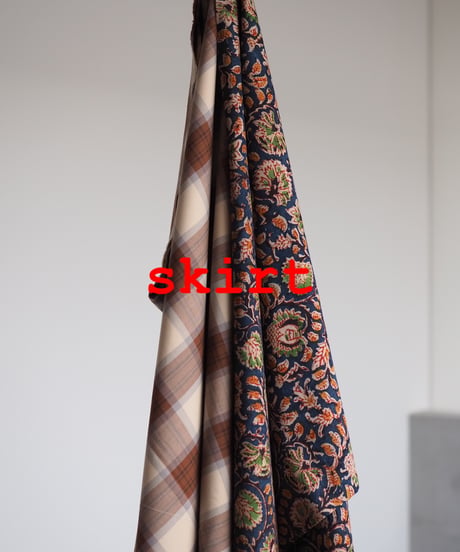 lots of gathers skirt -02