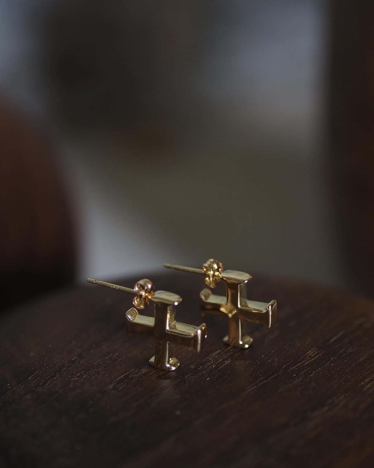 時代　砡製　アクセサリー7点　489g 東さ7-0717① SJX W】DIAMOND ARROW MINI HOOP PIERCED EARRING(6ZP5028)｜SJX