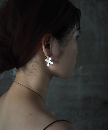 TOU pierced large  -silver-