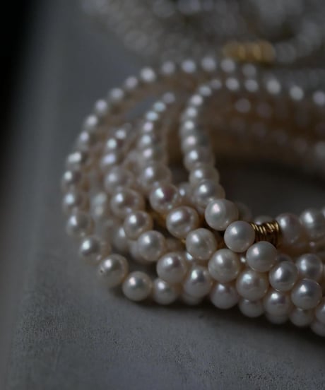 SP long pearl necklace
