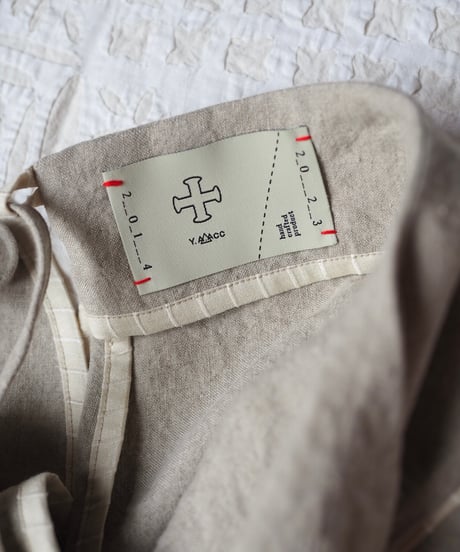 washed linen vest -sand-