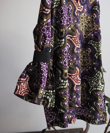 batik bell sleeve blouse -purple-