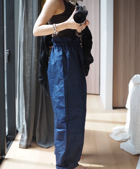 India silk curb pants -navy-