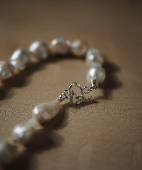 baroque pearl necklace
