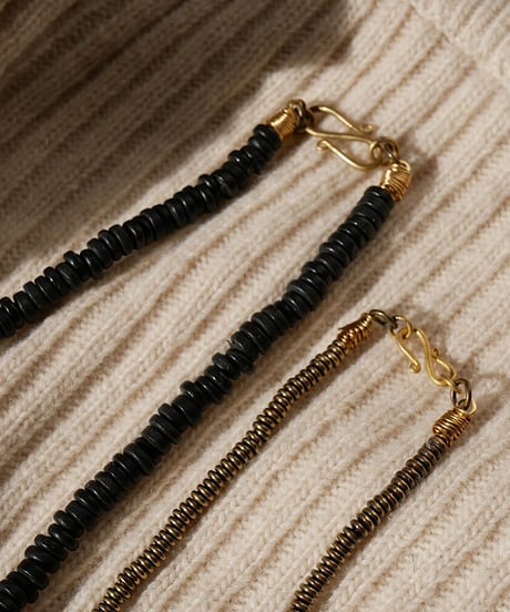 seeds double necklace MONO -black-