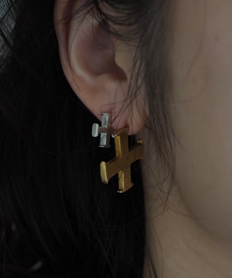 TOU pierced small  -silver-