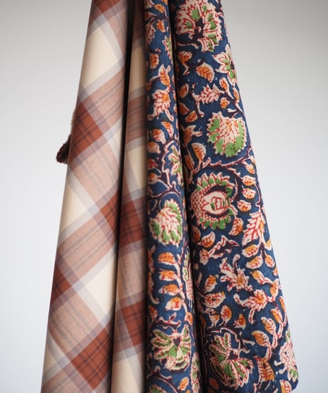 lots of gathers skirt -02