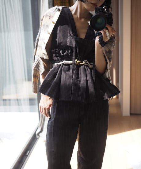 lots of gather blouse -wool  strip-