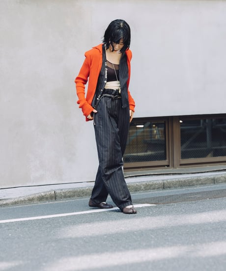 wool  tuck curve pants