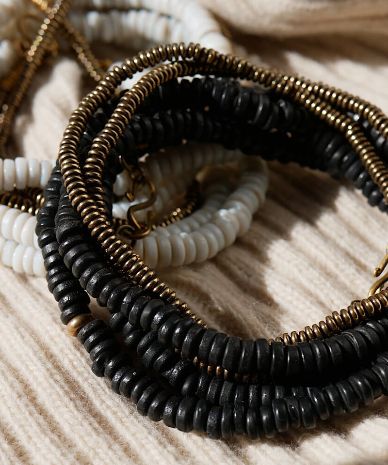 seeds double necklace MONO -black- | Y.A.Acc