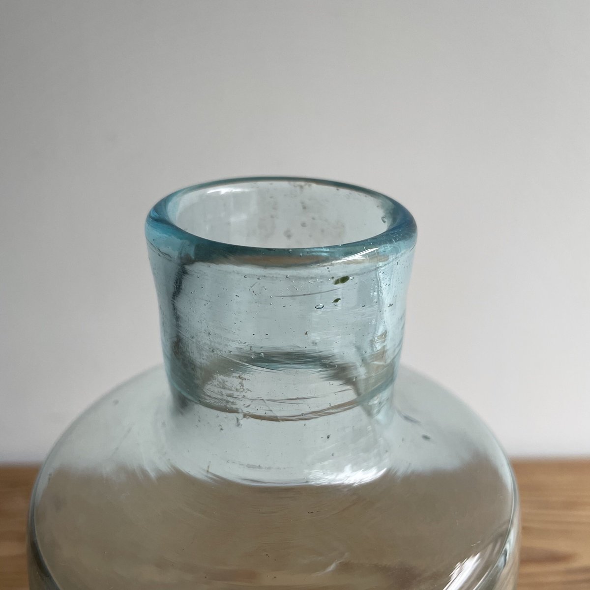 ブルーの薬瓶 | antiques miyawaki modern