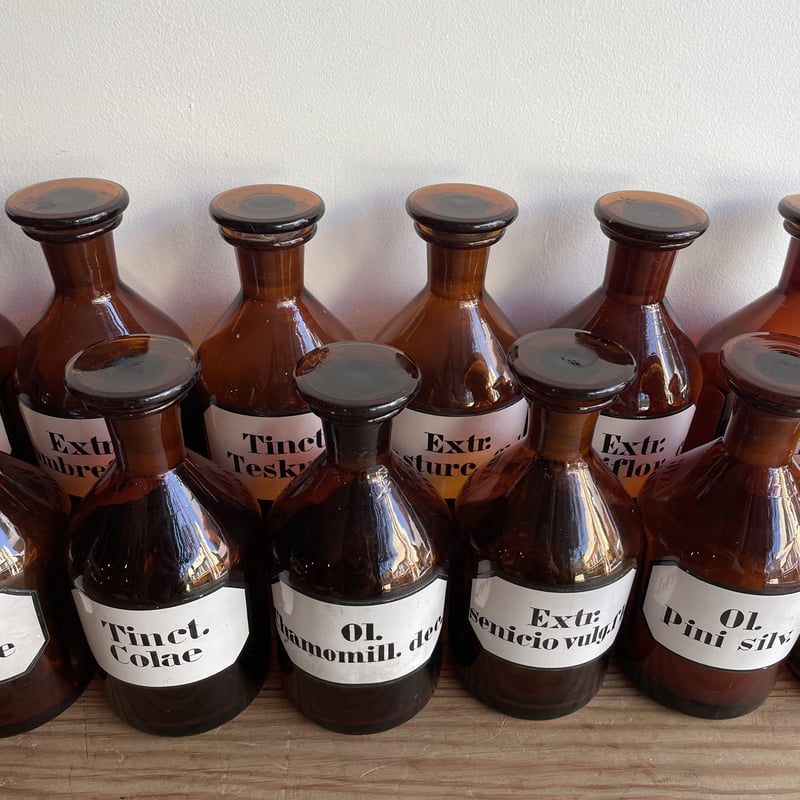 アンバーガラスの薬瓶 | antiques miyawaki modern