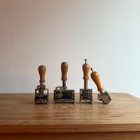 数字スタンプ　ナンバリングマシン