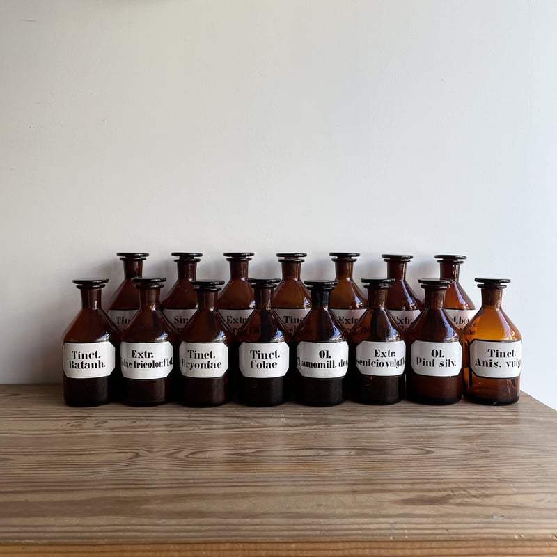 アンバーガラスの薬瓶 | antiques miyawaki modern