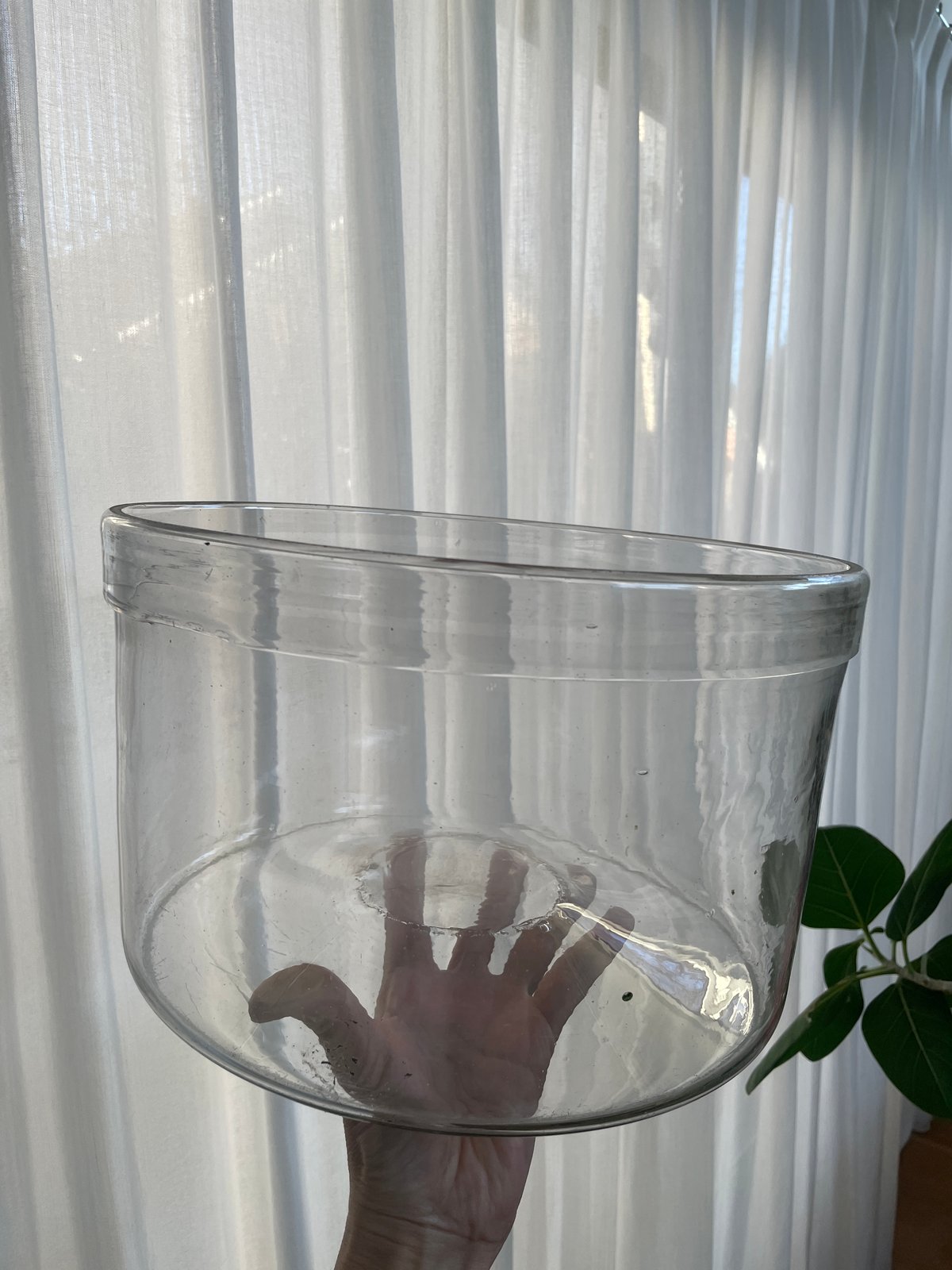 骨董　時代ガラス　希少　化粧品保管瓶　エンボス　唐草プレス　カプリブルー　ウラン 骨董 時代ガラス 希少 化粧品保管瓶 エンボス 唐草プレス カプリ