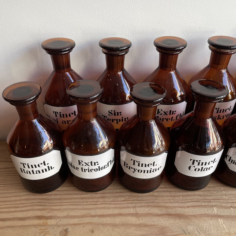 アンバーガラスの薬瓶 | antiques miyawaki modern