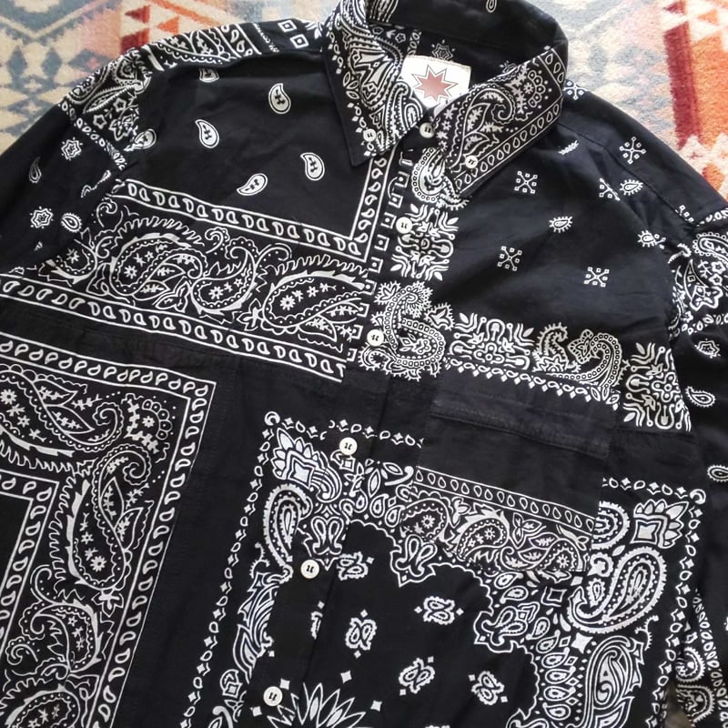 Nasngwam Black bandana shirt