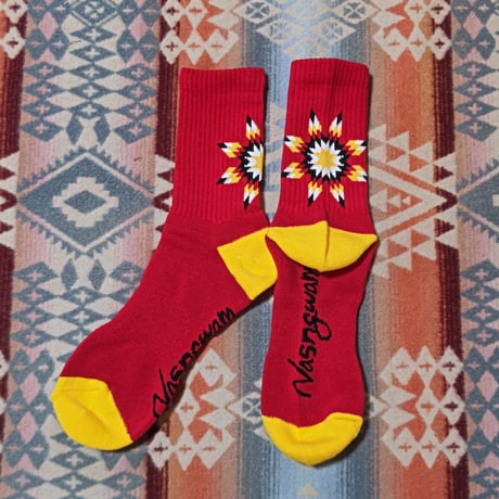 Nasngwam. 『LONESTAR SOCKS（WHITE&RED）』
