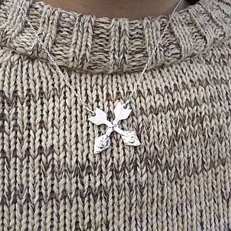 Nasngwam.×Sunshine Studio 『CROSS ARROW TOP』
