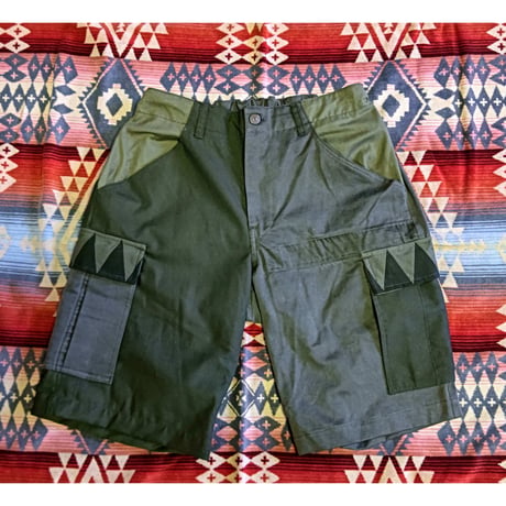 Nasngwam. 『BARBARIAN CARGO SHORTS（OLIVE） Mサイズ』