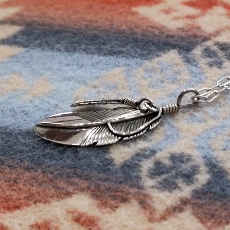 NAVAJO 『DOUBLE FEATHER NECKLACE（J.Mace）』