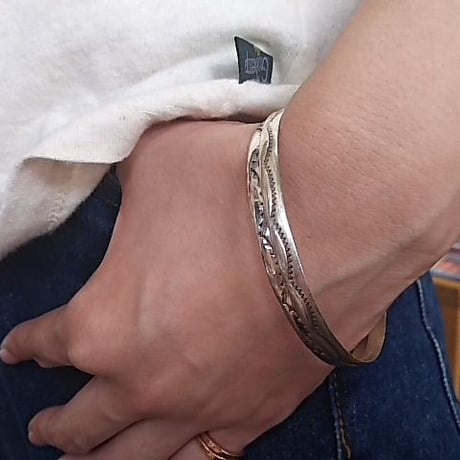 NAVAJO 『925SILVER BANGLE』