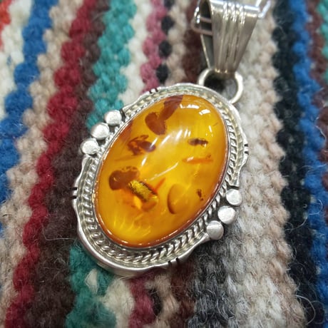 NAVAJO 『AMBER（琥珀） NECKLACE』