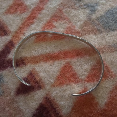 NAVAJO 『925SILVER NARROW BANGLE（FLAT）』